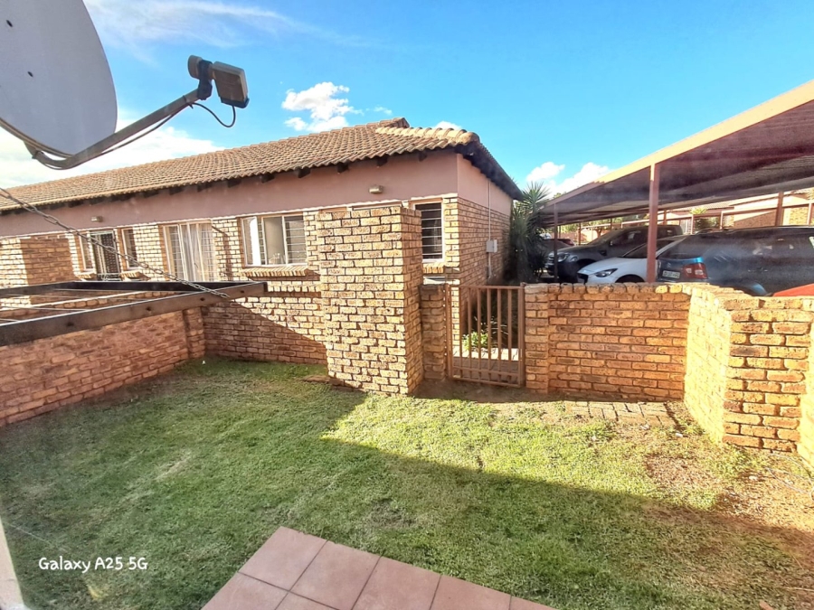 2 Bedroom Property for Sale in Vaalpark Free State